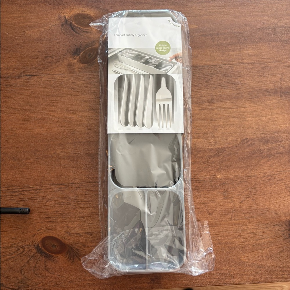 Compact Cutlery Organizer - Gray
